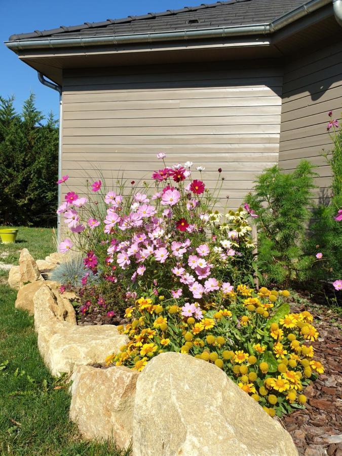 Bed and Breakfast Cosy Wood House Laubressel Esterno foto