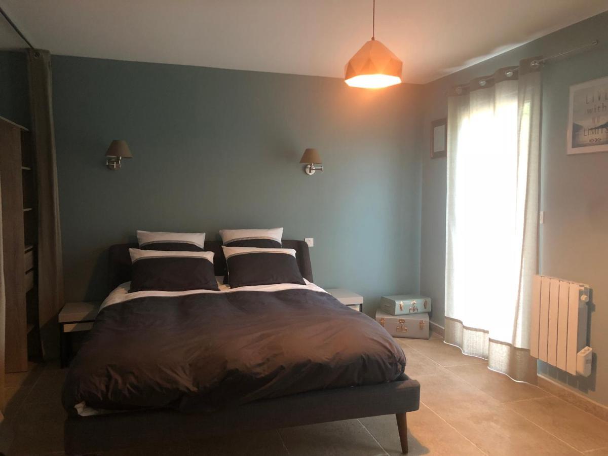 Bed and Breakfast Cosy Wood House Laubressel Esterno foto