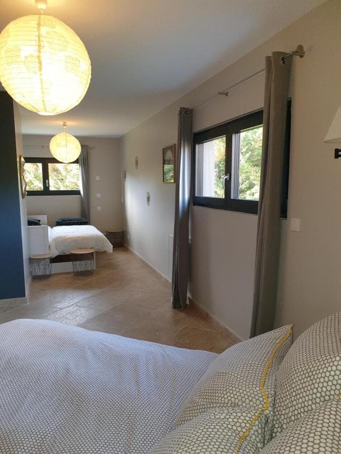 Bed and Breakfast Cosy Wood House Laubressel Esterno foto