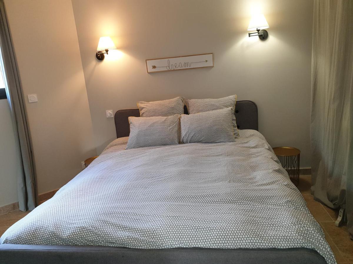 Bed and Breakfast Cosy Wood House Laubressel Esterno foto