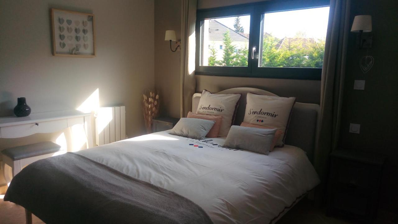 Bed and Breakfast Cosy Wood House Laubressel Esterno foto